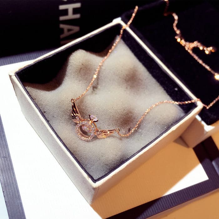 AngelLove™ | Collier à pendentif ailes d'ange
